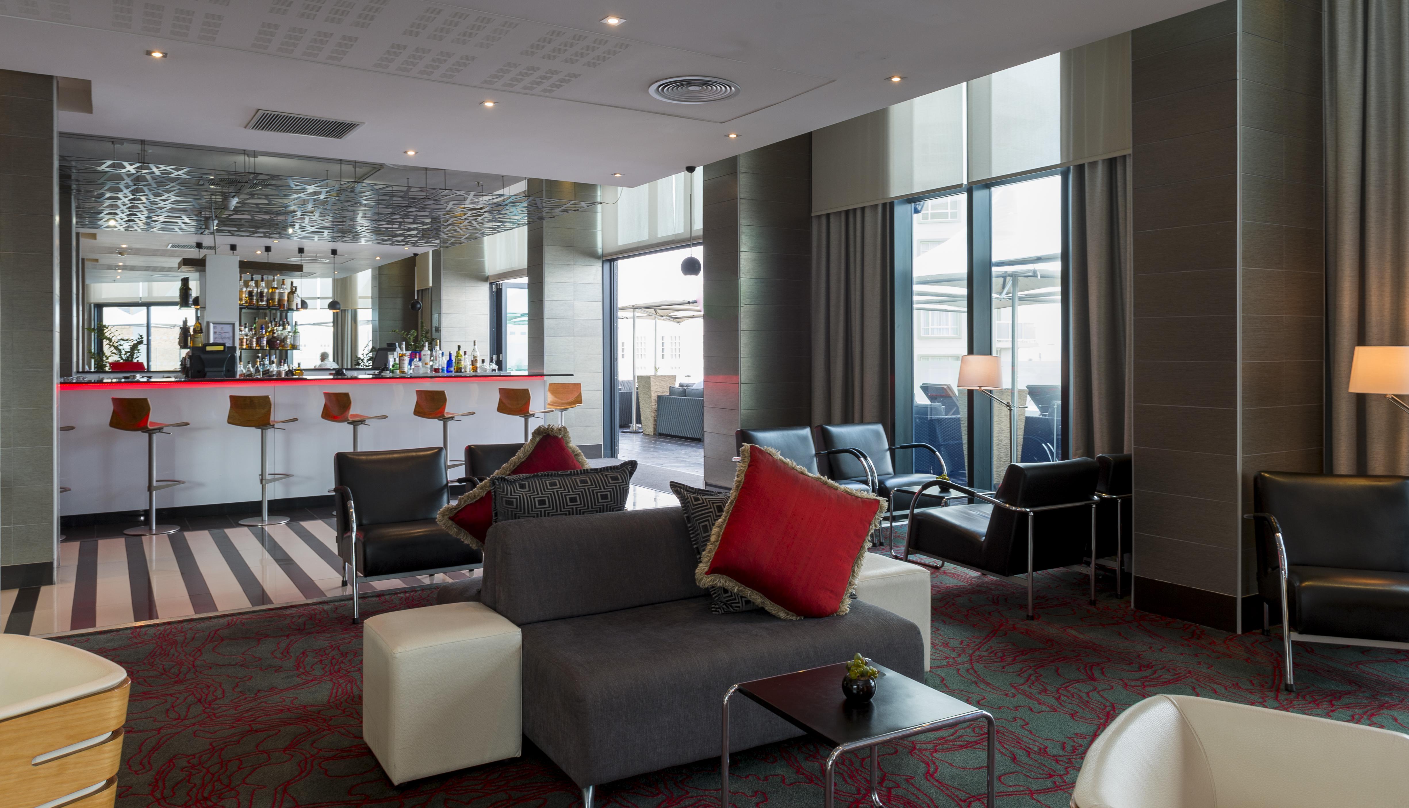Radisson Blu Hotel, Port Elizabeth Buitenkant foto The lounge at the hotel