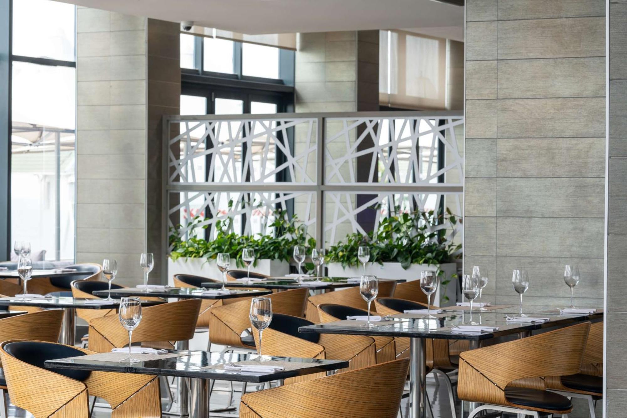 Radisson Blu Hotel, Port Elizabeth Buitenkant foto Restaurant